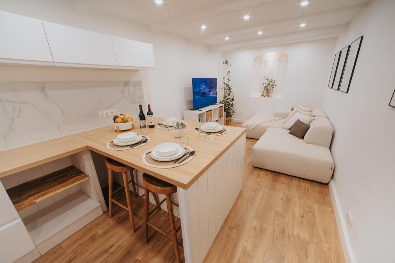 Perfect Family-oriented And Renovated Townhouse In The Old Appartement