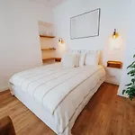 Perfect Family-Oriented And Renovated Townhouse In The Old Antibes